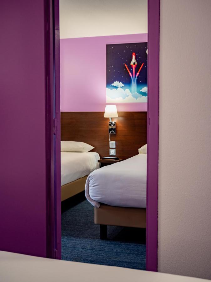 לס מוראוקס Contact Hotel Restaurant La Chaumiere Entre Orgeval Et Flins A13 Sortie 8 מראה חיצוני תמונה